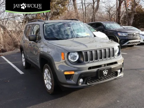 Gray 2022 Jeep Renegade Latitude for sale in Kansas City, MO