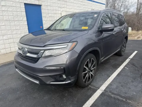 Another view of 2020 Honda Pilot Elite for sale in Kansas City, MO at Jay Wolfe Honda