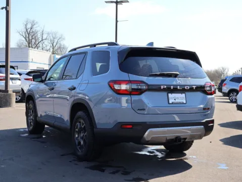 More photos of 2026 Honda Pilot TrailSport at Jay Wolfe Honda, MO