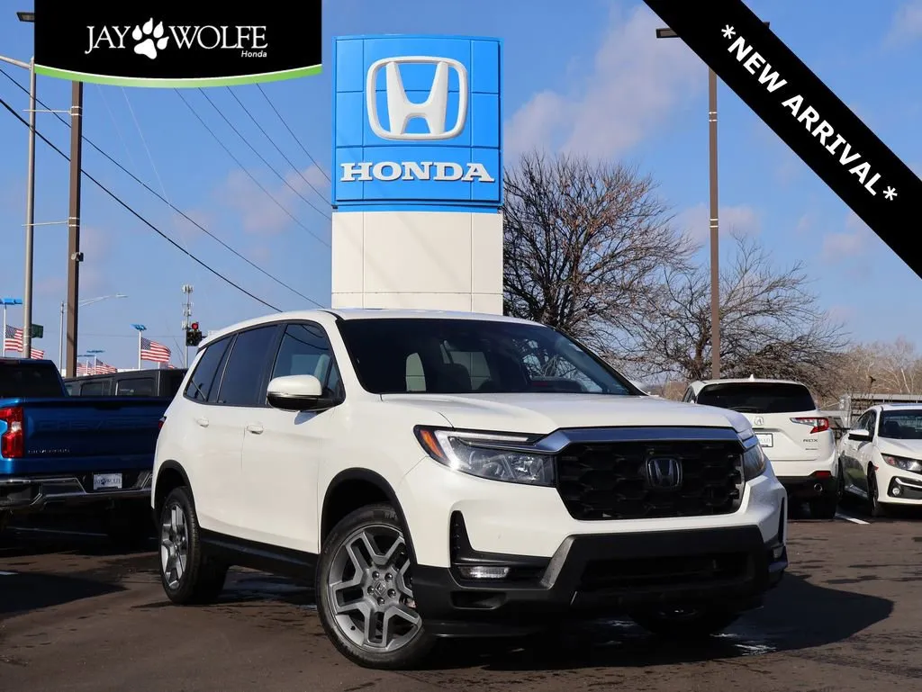 Used 2023 Honda Passport EX-L with VIN 5FNYF8H51PB004957 for sale in Kansas City
