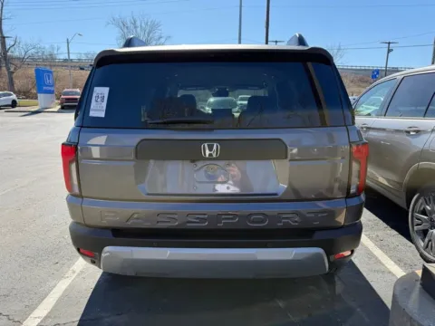 More photos of 2026 Honda Passport RTL at Jay Wolfe Honda, MO