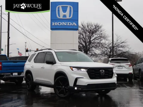 White 2025 Honda Pilot Black Edition for sale in Kansas City, MO