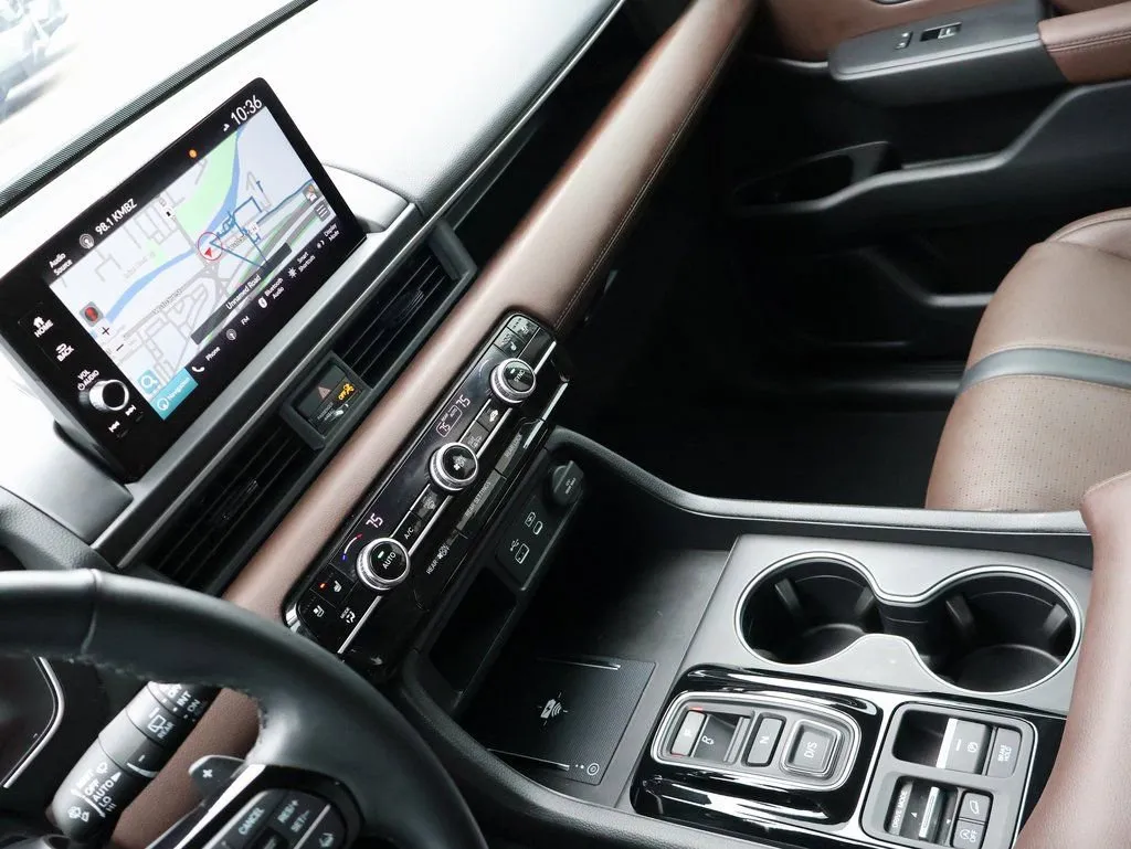 2025 Honda Pilot Elite - Photo 20