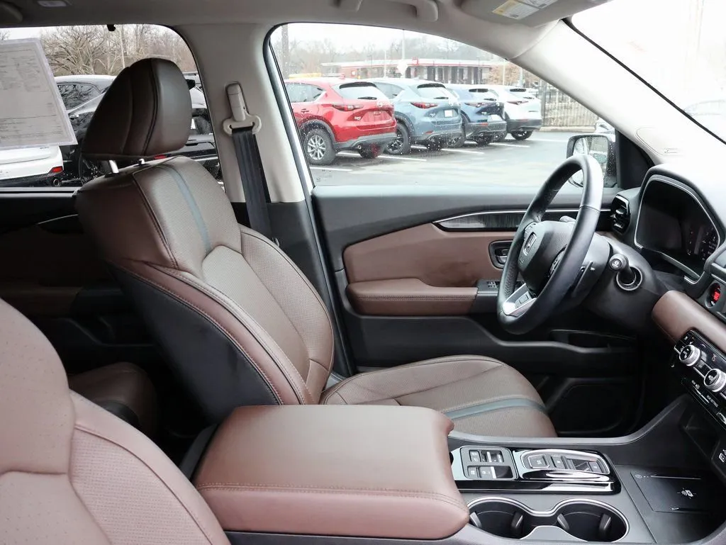 2025 Honda Pilot Elite - Photo 8