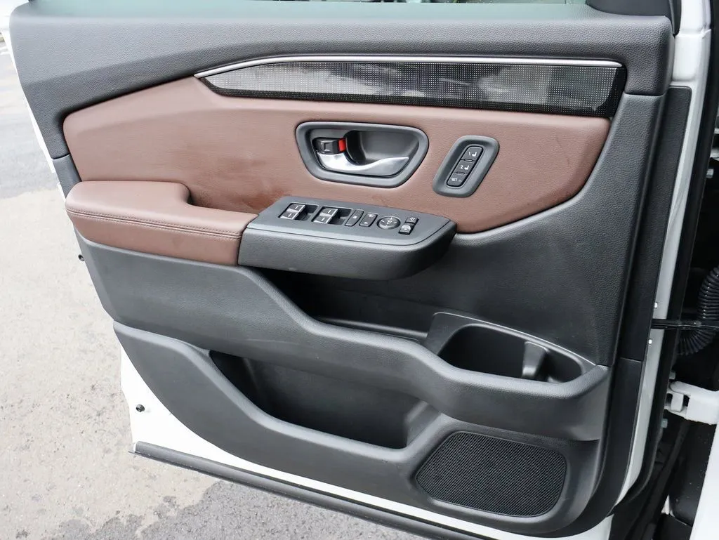 2025 Honda Pilot Elite - Photo 33