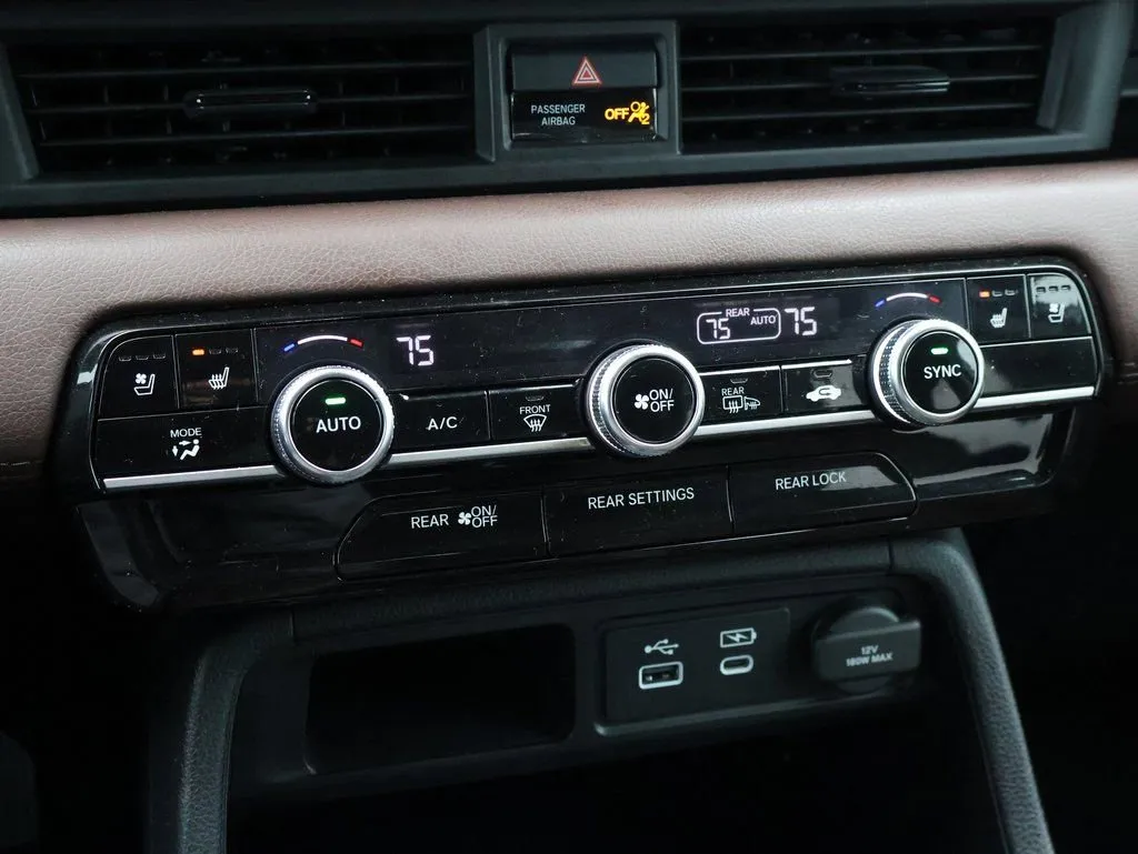 2025 Honda Pilot Elite - Photo 24
