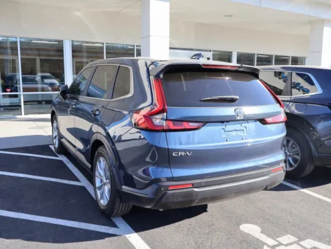 More photos of 2025 Honda CR-V EX-L at Jay Wolfe Honda, MO