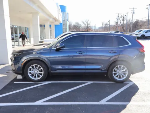 More photos of 2025 Honda CR-V EX-L at Jay Wolfe Honda, MO