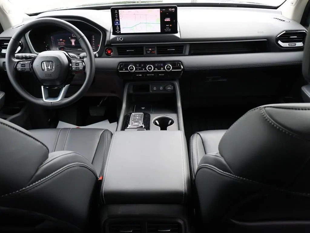 2026 Honda Pilot Touring - Photo 13