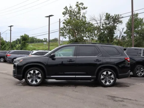 More photos of 2026 Honda Pilot Touring at Jay Wolfe Honda, MO