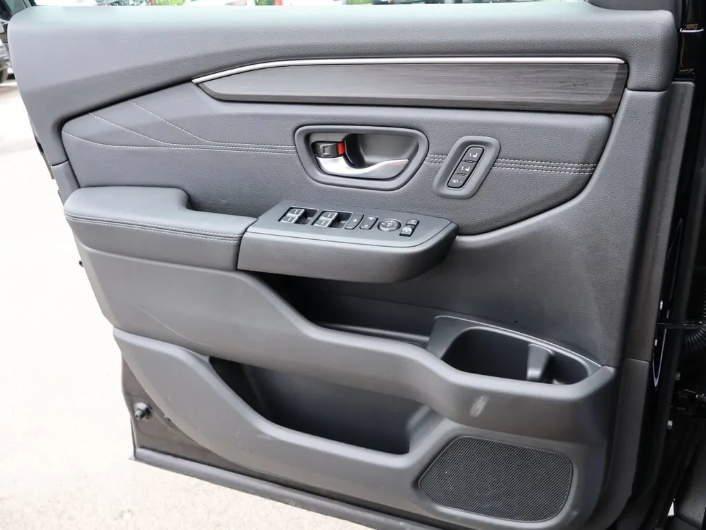 2026 Honda Pilot Touring - Photo 32