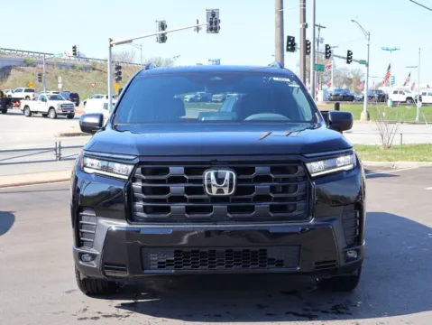 Photos of 2026 Honda Pilot Sport for sale in Kansas City, MO at Jay Wolfe Honda