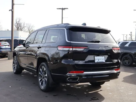 More photos of 2023 Jeep Grand Cherokee L Overland at Jay Wolfe Honda, MO