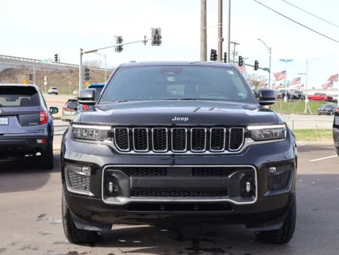 Photos of 2023 Jeep Grand Cherokee L Overland for sale in Kansas City, MO at Jay Wolfe Honda
