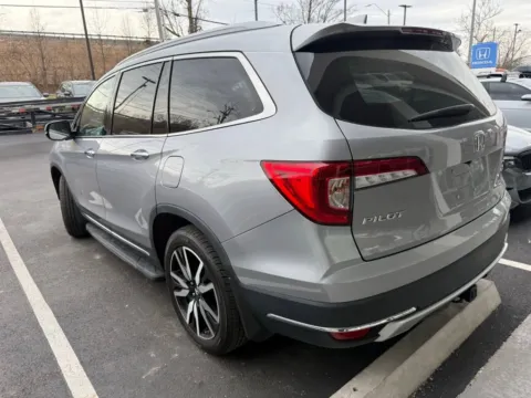 More photos of 2022 Honda Pilot Elite at Jay Wolfe Honda, MO
