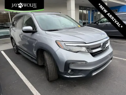 Silver 2022 Honda Pilot Elite for sale in Kansas City, MO