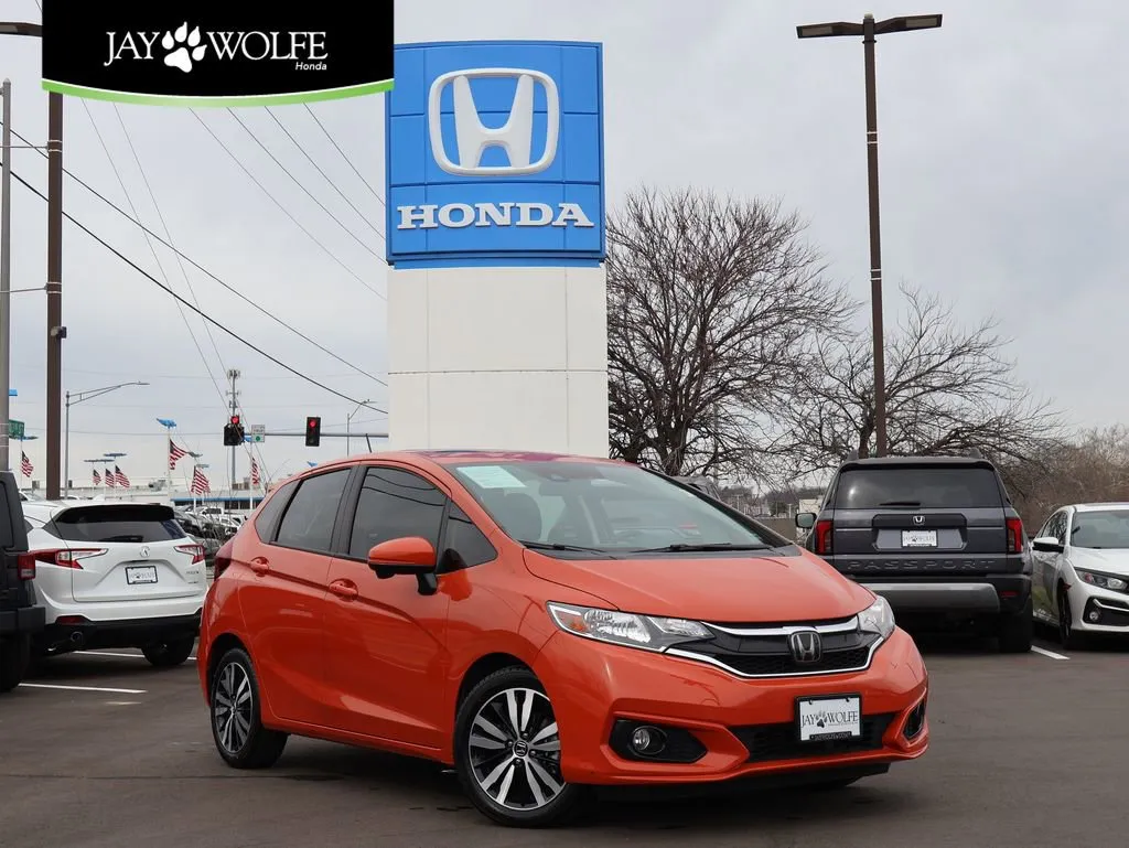Used 2018 Honda Fit EX with VIN 3HGGK5H80JM724335 for sale in Kansas City