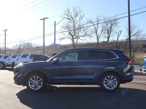 More photos of 2024 Honda CR-V EX at Jay Wolfe Honda, MO