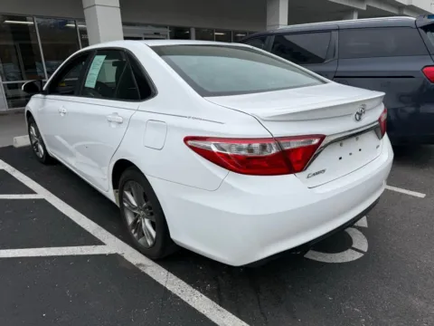 More photos of 2016 Toyota Camry SE at Jay Wolfe Honda, MO