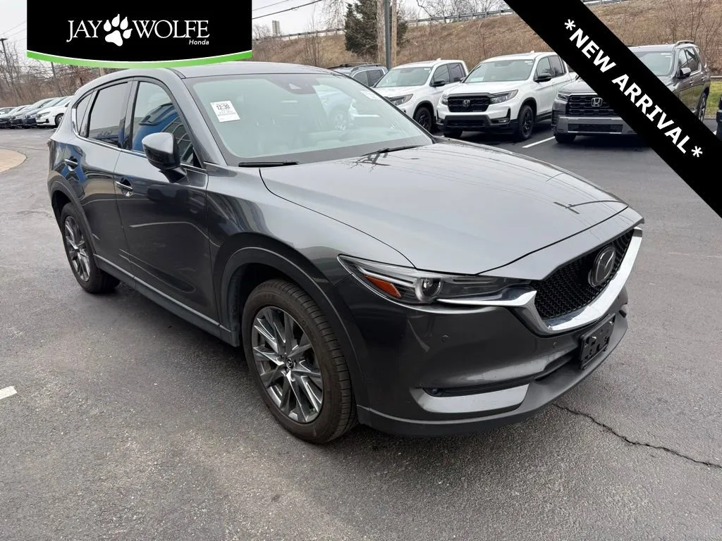 Used 2020 Mazda CX-5 Signature with VIN JM3KFBEY5L0769588 for sale in Kansas City