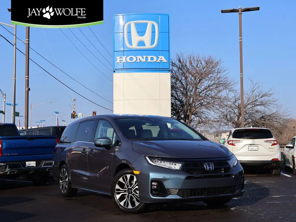 2026 Honda Odyssey Elite's photo