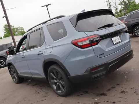 Another view of 2026 Honda Pilot Sport for sale in Kansas City, MO at Jay Wolfe Honda