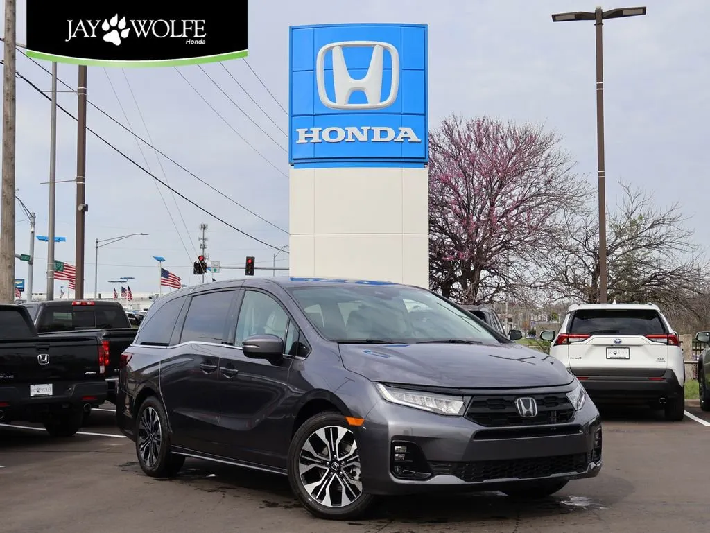 2026 Honda Odyssey Elite's photo