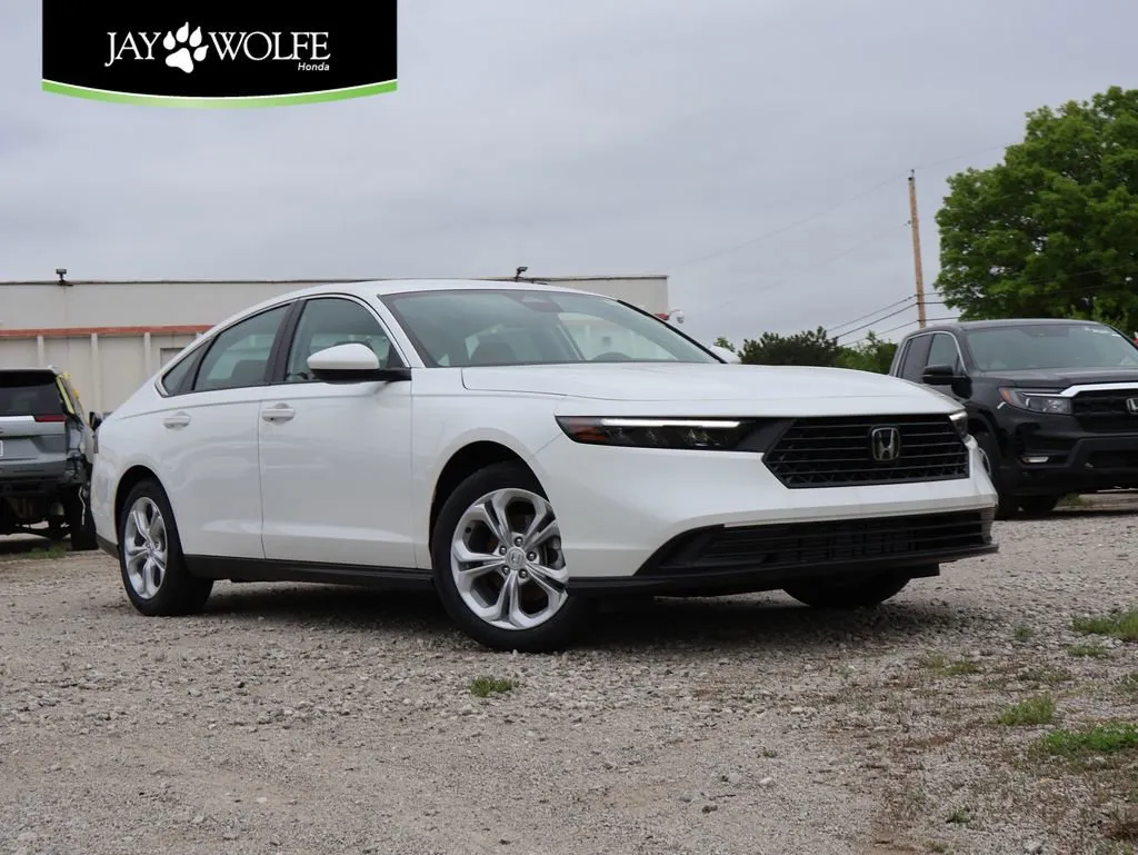 White 2026 Honda Accord Sedan LX for sale in Kansas City, MO