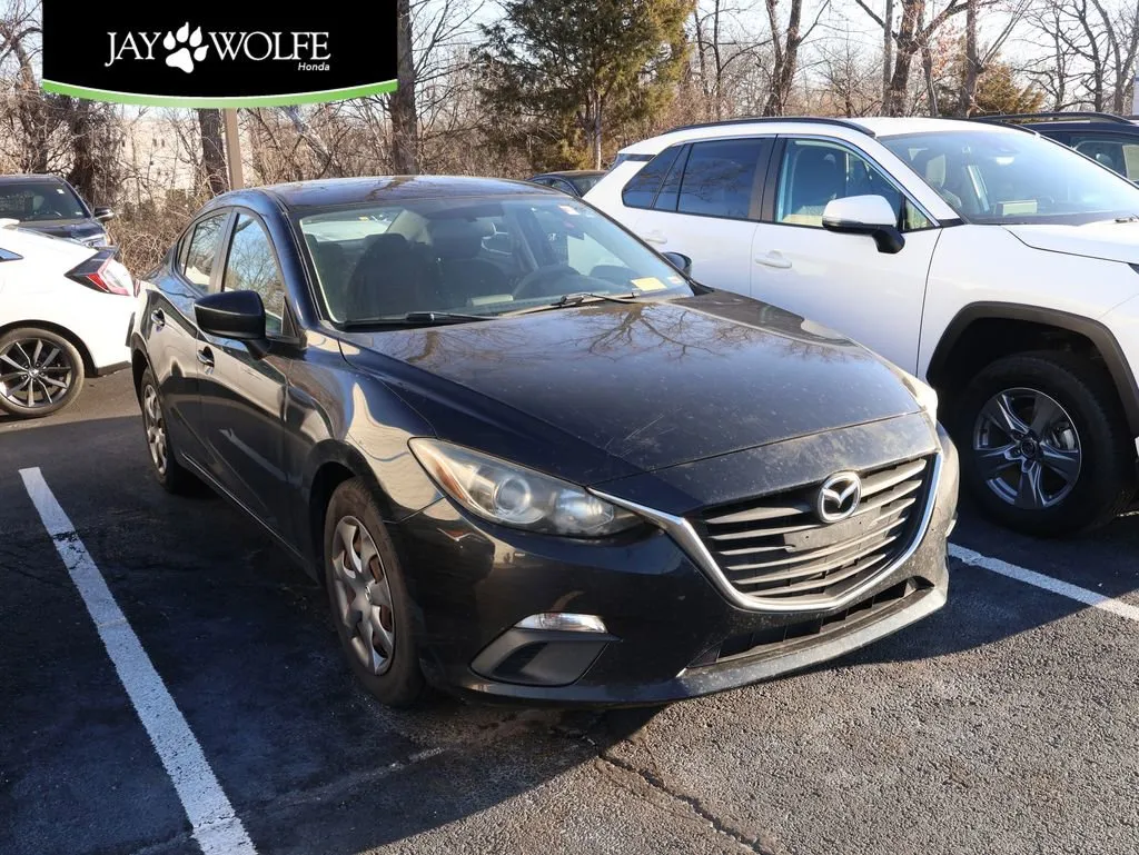Used 2014 Mazda MAZDA3 i Sport with VIN JM1BM1U76E1149511 for sale in Kansas City