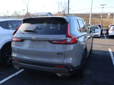 More photos of 2025 Honda CR-V Hybrid Sport-L at Jay Wolfe Honda, MO