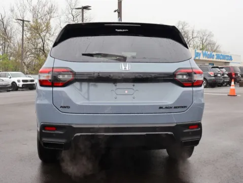 More photos of 2026 Honda Pilot Black Edition at Jay Wolfe Honda, MO