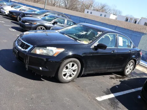 More photos of 2010 Honda Accord Sdn LX-P at Jay Wolfe Honda, MO