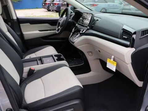 More photos of 2026 Honda Odyssey Elite at Jay Wolfe Honda, MO