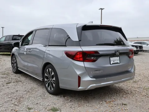 Photos of 2026 Honda Odyssey Elite for sale in Kansas City, MO at Jay Wolfe Honda