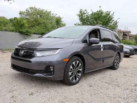 Another view of 2026 Honda Odyssey Elite for sale in Kansas City, MO at Jay Wolfe Honda