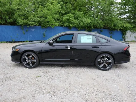 Photos of 2026 Honda Accord Sedan SE for sale in Kansas City, MO at Jay Wolfe Honda