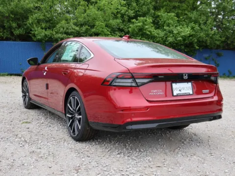 More photos of 2026 Honda Accord Hybrid Touring at Jay Wolfe Honda, MO