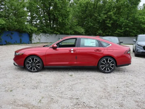 More photos of 2026 Honda Accord Hybrid Touring at Jay Wolfe Honda, MO