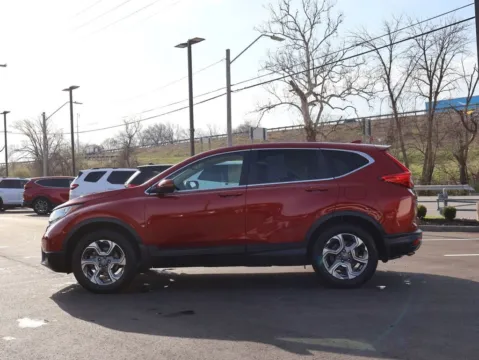 More photos of 2018 Honda CR-V EX-L at Jay Wolfe Honda, MO