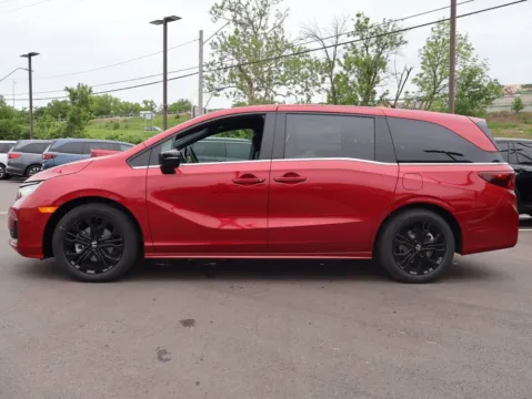 Photos of 2026 Honda Odyssey Sport-L for sale in Kansas City, MO at Jay Wolfe Honda