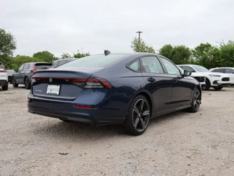 More photos of 2026 Honda Accord Sedan SE at Jay Wolfe Honda, MO