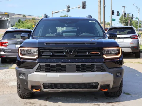 Photos of 2026 Honda Passport TrailSport Elite Blackout for sale in Kansas City, MO at Jay Wolfe Honda