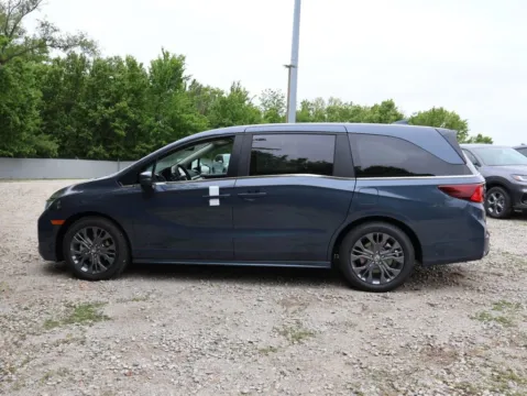 Another view of 2026 Honda Odyssey Touring for sale in Kansas City, MO at Jay Wolfe Honda