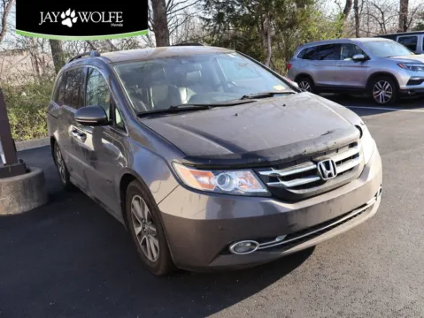 Gray 2016 Honda Odyssey Touring Elite for sale in Kansas City, MO