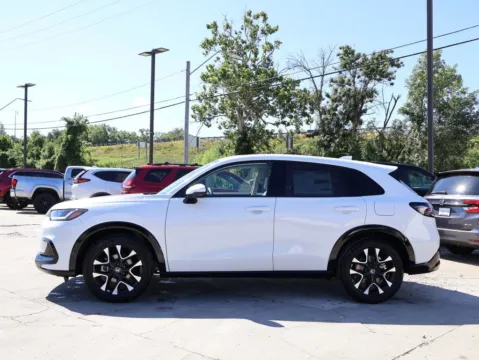 More photos of 2026 Honda HR-V EX-L at Jay Wolfe Honda, MO