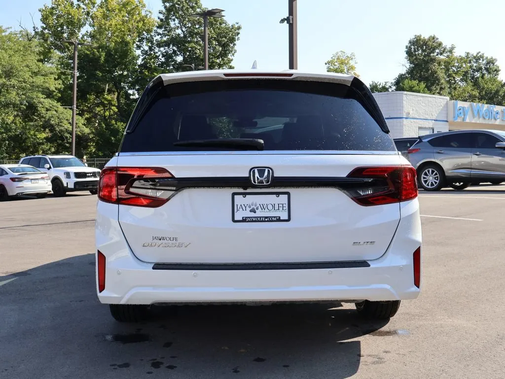 2026 Honda Odyssey Elite - Photo 5