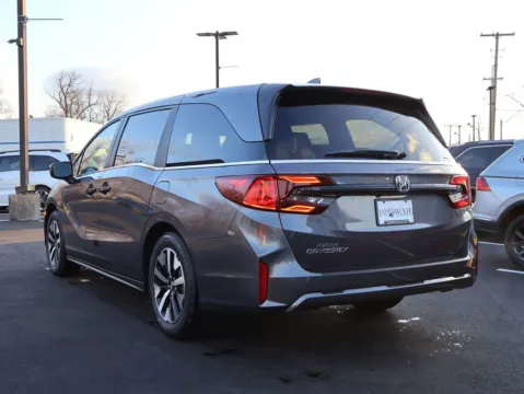 Another view of 2026 Honda Odyssey EX-L for sale in Kansas City, MO at Jay Wolfe Honda