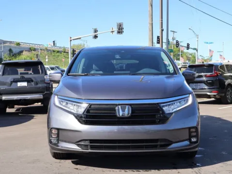 Photos of 2023 Honda Odyssey EX-L for sale in Kansas City, MO at Jay Wolfe Honda