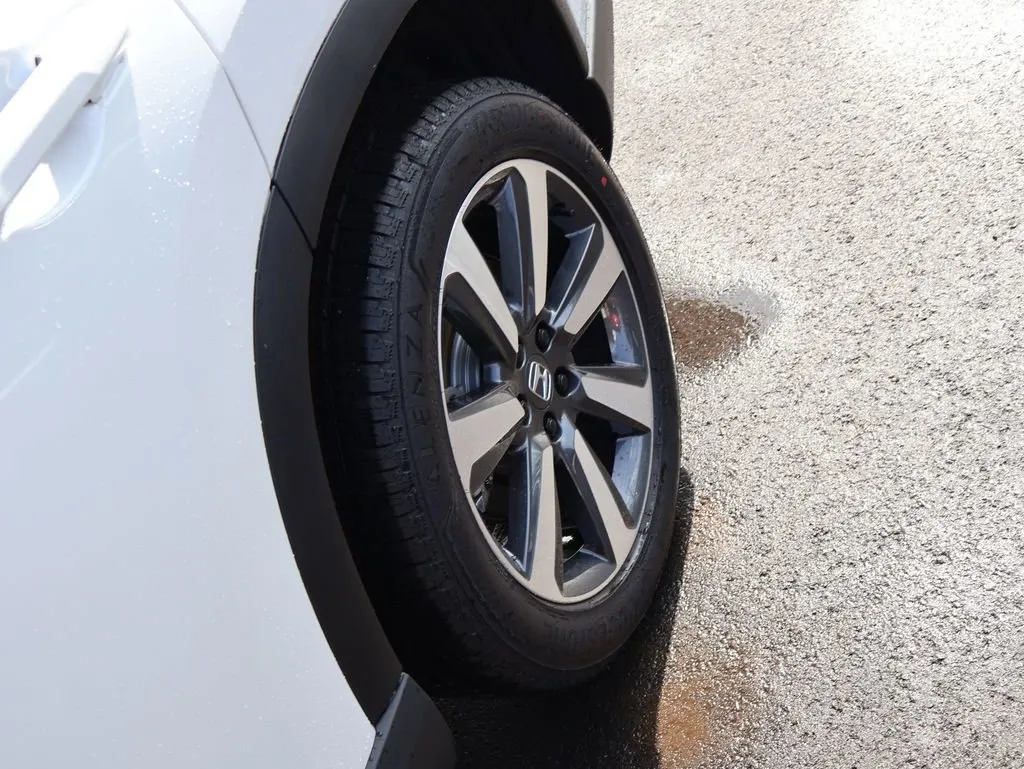 2025 Honda Pilot Elite - Photo 36