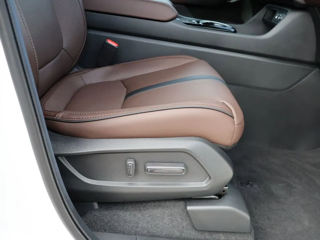 2025 Honda Pilot Elite - Photo 10